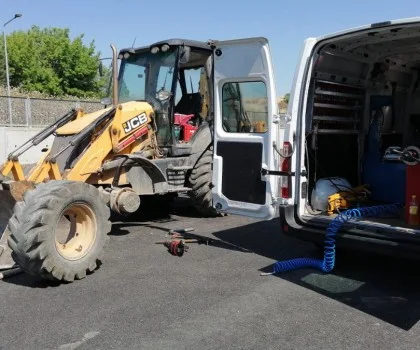 EN YAKIN OTO LASTİK TAMİRCİSİ