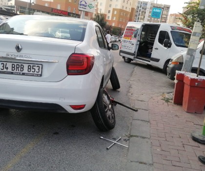 ÜÇEVLER OTO LASTİKÇİ