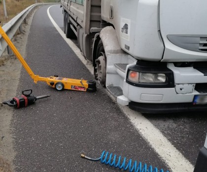 TELSİZ OTO LASTİKÇİ